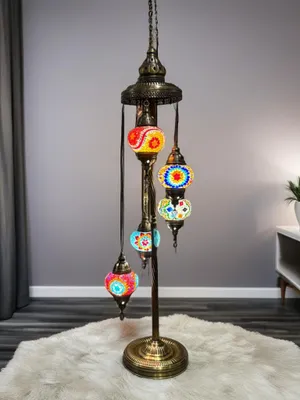 Immagine prodotto di Lampada da terra per il soggiorno con 5 sfere di vetro colorato realizzate a mano – Lampade da terra orientali