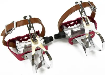 Produktbild von Rote Rennrad Pedale mit Pedalhaken & 9/16 Gewinde für universelle Passform