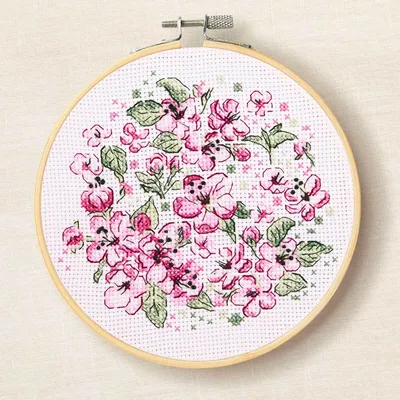 Produktbild von DMC Kreuzstich-Stickset mit Stickrahmen "Kirschblüte", Ø 14,5 cm