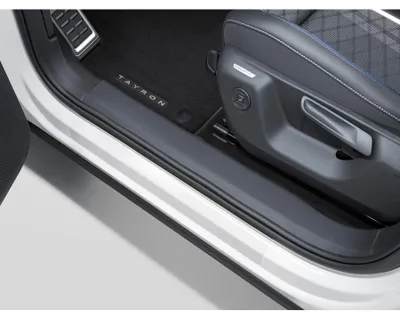 Zdjęcie produktu dla Folia ochronna na prog drzwi, Volkswagen, numer części: 57L071310A908, przezroczysta