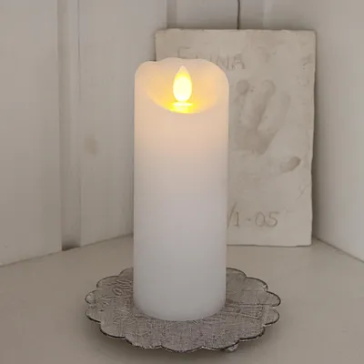 Produktbild von Best Season LED-Wachskerze "Glow Flame" Farbe: weiss flack. Flamme, ca. 15 x 5,5 cm, Timer, Batterie, 068-44