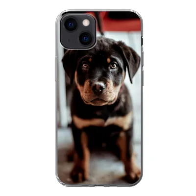 Produktbild von MuchoWow® Handyhülle Schutzhülle Hülle für iPhone 13 Jung - Hund - Kamera Silikon Softcase Handy Hülle - Karteninhaber