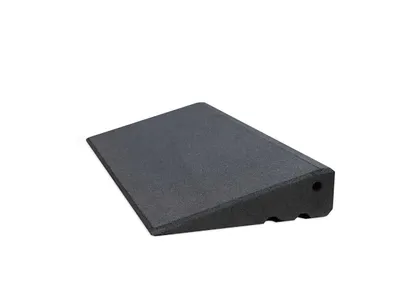 Produktbild von Bordsteinrampe Pro 75 mm hoch aus Gummigranulat hochverdichtet Auffahrrampe Türschwellenrampe LxBxH 500 x 280 x 75 mm schwarz