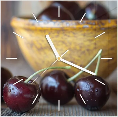 Produktbild von Wanduhr aus Glas mit Motiv Frische Kirschen- 30 x 30 cm - inkl. Aufhängesystem