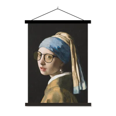 Produktbild von MuchoWow® Textilposter Das Mädchen mit dem Perlenohrring - Vermeer - Brillen 40x53 cm mit schwarzem Rahmen - Abbildung