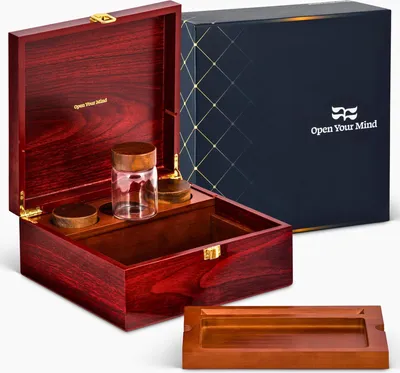 Produktbild von Aufbewahrungsbox aus Holz und 3 Glasbehälter für Trockenwaren