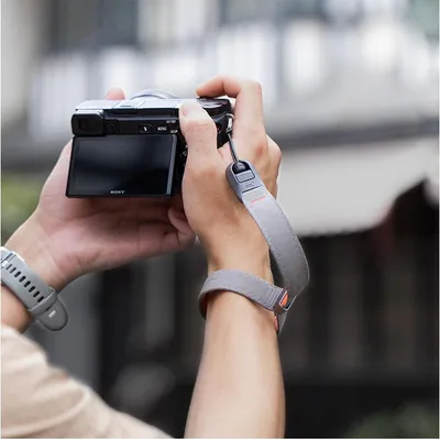 Image de PGYTECH Camera Shoulder Strap Air-Retro Style