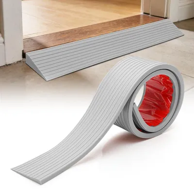 Imagen del producto de Barra antideslizante de PVC para escalones, 100 x 8 x 1 cm - Gris