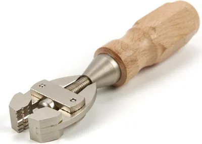 Obrázok produktu pre Ručný zverák 140mm HBM