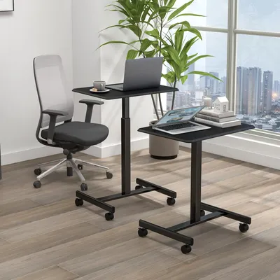 Zdjęcie produktu dla Mobilne biurko stojące z regulacją wysokości 74-108 cm, biurko na laptopa z 4 kółkami i pneumatycznym podnośnikiem, obciążenie do 80 kg (czarne)