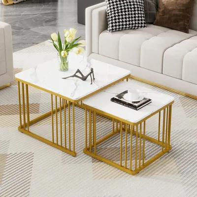 Image de Lot de 2 tables basses carrées aspect marbre, emboîtables, avec pieds dorés, 60 × 60 × 45 cm et 45 × 45 × 40 cm, polyvalentes