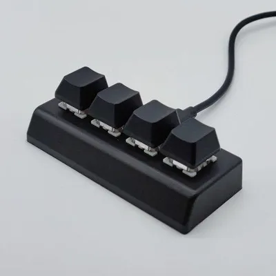 Produktbild von 4-Tasten DIY USB Mini Mechanisches Tastenbrett - Anpassbares Tastenbrett mit Programmierbaren Tastenkombinationen und Makros (Schwarz)