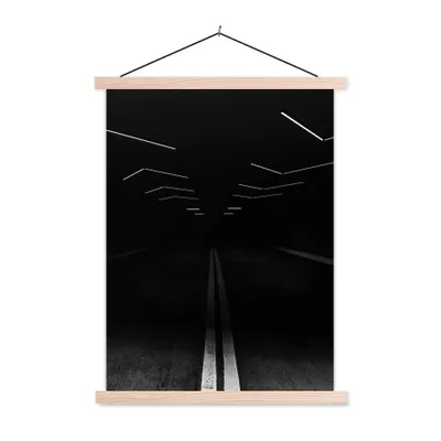 Produktbild von MuchoWow® Textilposter Schwarz - Weiß - Straße - Tunnel 40x53 cm mit holzfarbenen Rahmen - Schlafzimmer