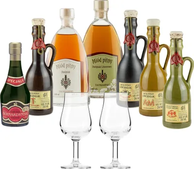 Produktbild von Setz von 7 Mets mit Gläsern (Honigwein 5x Dwójniak-Halber / 2x Trójniak-Drittel) | 1650ml | 13-16% Alkohol Metwein | Polnische Produktion