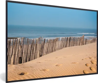 Produktbild von MuchoWow® MuchoWow® Gerahmtes Poster Strand - Pfähle - Meer 30x20 cm - Poster mit zchwarzem Bilderrahmen - Kunstdruck - Bild-Poster