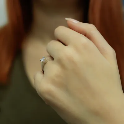 Produktbild von 0,22 Carat Diamant Solitär Antragsring 14 Karat Weißgold - 55 (17,50 mm)
