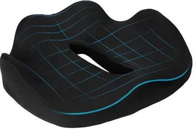 Productafbeelding van Unyqoos® Orthopedisch zitkussen – ergonomisch memory foam voor ondersteuning van het stuitje en de rug, wasbare hoes, antislip, geschikt voor kantoor, auto en thuis