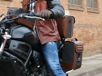Obrázek produktu pro SHAD SR38 Cafe Racer Style boční brašna pod sedlo 10L