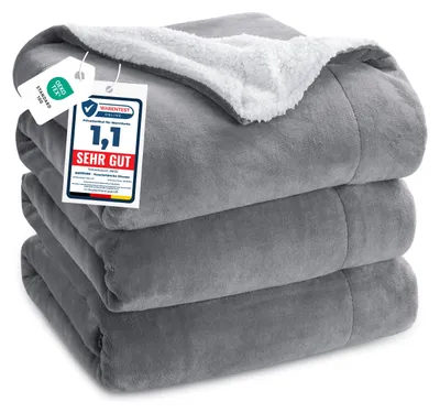 Produktbild von BEDSURE Kuscheldecke - Warm Sherpa Wolldecke & Sofadecke, Flauschig Sofaüberwurf Decke, Dicke Couchdecke, Fleecedecke, Flauschige Wohndecke für Couch, Grau, 220x240 cm, XXL