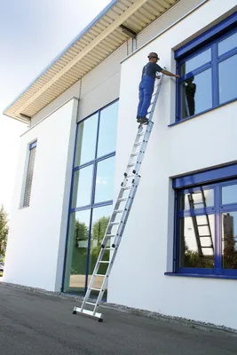 Produktbild von Günzburger Steigtechnik Sprossen-Schiebeleiter 3tlg. mit nivello-Traverse 3 x 8 Sprossen - 020608