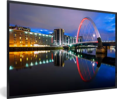 Produktbild von MuchoWow® MuchoWow® Gerahmtes Poster Brücke - Rot - Glasgow 60x40 cm - Poster mit zchwarzem Bilderrahmen - Printing - Wanddeko Schlafzimmer