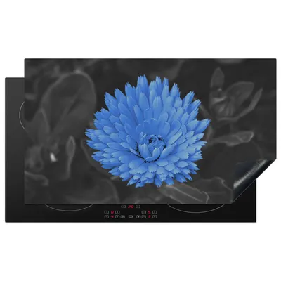 Produktbild von KitchenYeah© Herdabdeckplatte Blumen - Schwarz - Weiß - Blau , 91x52cm, Küche Deko, Glaskeramikkochfeld Herdabdeckung, Abdeckplatte fùr Kochfeld