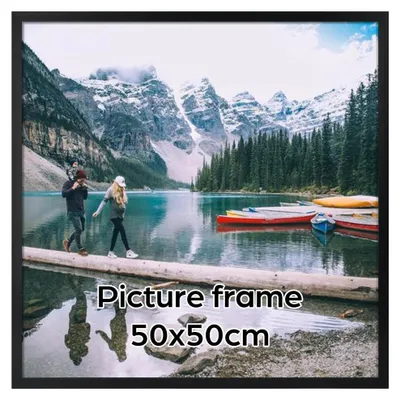 Obrázok produktu pre Fotorámik, čierna farba, 50x50 cm, elegantný dizajn, určený pre štvorcové fotografie, na zavesenie na stenu