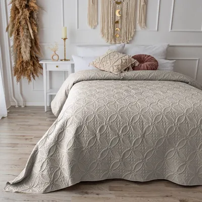 Produktbild von Tagesdecke Bettüberwurf Überwurf Ornamente Bett Überwurf gesteppt  Beige 240cm x 260cm