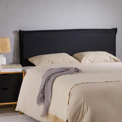 Produktbild von Kopfteil VINCEL mit Holzbeinen 160 cm in Schwarz – Hochwertiger Stoffbezug für Doppelbetten, elegante Optik, massives Holzgestell