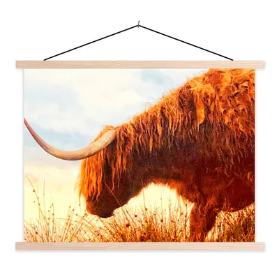 Produktbild von MuchoWow® Textilposter Schottische Highlander - Licht - Natur 40x30 cm mit holzfarbenen Rahmen - Bilder