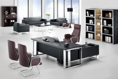 Produktbild von Moderner Leder-Eckschreibtisch in Schwarz mit Edelstahldetails