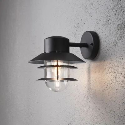 Produktbild von Konstsmide Modena Wandleuchte schwarz lackiertes Aluminium, klares Glas 7310-750