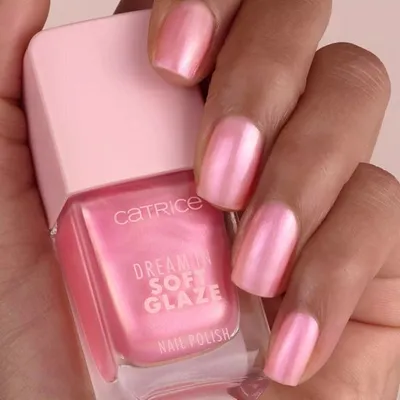 Produktbild von CATRICE Dream In Soft Glaze, 10,5 ml, Pink, Drunk'n Donut, Färbung, Durchscheinend, Schimmer