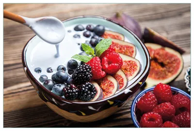 Produktbild von Wallario Küchenrückwand aus Glas, Größe: 90 x 60 cm, Motiv: Joghurt mit frischen Früchten | Spritzschutz | abwischbar | pflegeleicht | in
