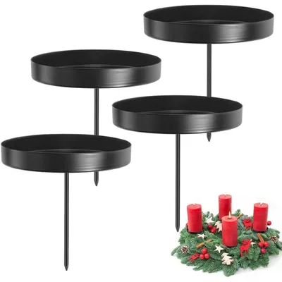 Obrázek produktu pro Sada čtyř kovových svícnů v černé barvě, průměr 8 cm, s hrotem. Vhodné jako součást adventního věnce