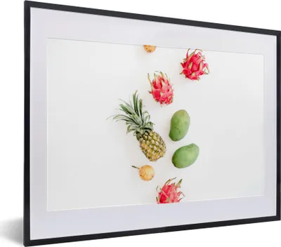 Produktbild von MuchoWow® Gerahmtes Poster Obst - Tropisch - Ananas 40x30 cm - Poster mit Schwarzem Bilderrahmen Wandposter Rahmen Foto Bilder - Bilderrahmen - Poster im Rahmen