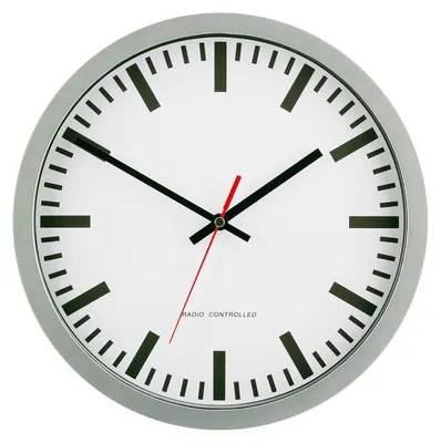 Produktbild von EUROTIME Funk-Wanduhr Bahnhof-Style, silber