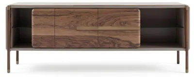 Image de Buffet de salle à manger avec étagères ouvertes pratiques. Meubles de luxe modernes