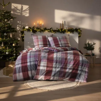 Produktbild von Estella Kuschel Flanell Bettwäsche 155x220 Ambros aubergine Karo 4473-670