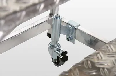 Produktbild von Günzburger Steigtechnik 4x Feder-Bremsrollen für Aluminium-Arbeitspodest starr - 050036