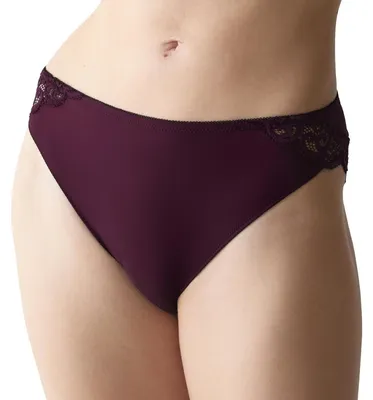 Produktbild von Triumph Amourette Tai Slip Eleganter und zugleich komfortabler Tai Slip, Angenehmes Tragegefühl, Mit schönen seitlichen Details
