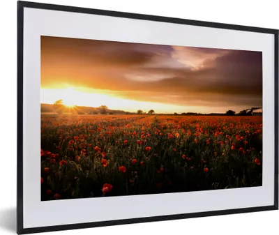 Produktbild von MuchoWow® Gerahmtes Poster Sonnenuntergang über den Mohnblumen in England 60x40 cm - Poster mit Schwarzem Bilderrahmen Wandposter Rahmen Foto Bilder - Schlafzimmer - Plakat in Rahmen - Drucken