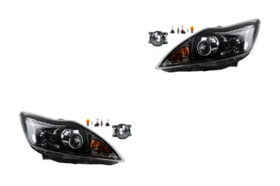 Productafbeelding van Koplampset met xenon, geschikt voor Ford Focus, modeljaren 2005-2011 (van 02/08 tot 01/11), met D1S en H1 lampen, plus mistlampen en knipperlichten. Artikelnummers: 1521209, 1574946, 1744969, 1679622, 8M5113006CA, 8M5113006CB, 8M5113