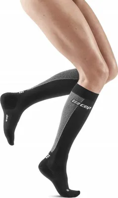 Produktbild von cep ULTRALIGHT SOCKS TALL WOMEN  Damen Laufsocken Sportsocken schwarz 2