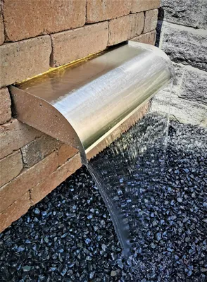 Produktbild von Wasserfall Mambo 45 cm abgerundet langer Auslauf Edelstahl matt gebürstet LED-Beleuchtung Speyer
