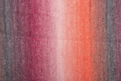 Produktbild von Pro Lana DIAMANT – 150g Multicolorgarn mit harmonischen Farbverläufen, 525 m Lauflänge, Nadelstärke 3,5–4,5 mm 91 beere/orange