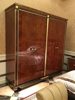 Produktbild von Kleiderschrank Schlafzimmer  E69 Holz Schrank Antik Stil Barock Rokoko Schränke