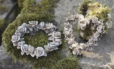 Produktbild von Dekoset "Rosen" Kranz & Herz aus Polyresin, wetterfest, Wandschmuck, Türschmuck, Grabschmuck, Gartendeko für Draußen
