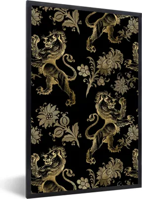 Produktbild von MuchoWow® Gerahmtes Poster Muster - Löwe - Gold - Schwarz 20x30 cm - Poster mit Schwarzem Bilderrahmen Wandposter Rahmen Foto Bilder - Drucken - Bilder Poster im Rahmen