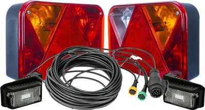 Produktbild von Lichtset: DOBPLAST Rückleuchte+ DOBPLAST LED-Umrissleuchte + MANTES 7m mit 13-Poligem Kabelbaum + Schnellverbinder